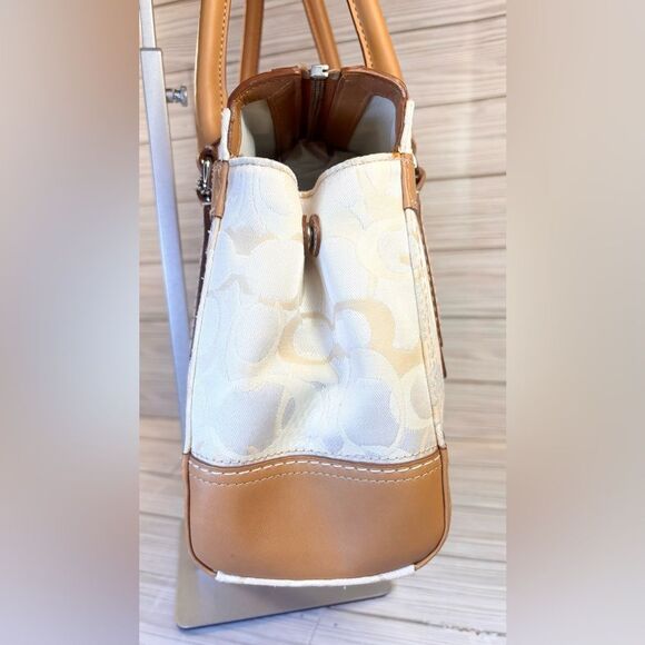 044-Coach:11818 Hampton Optic Brown Signature C Jacquard Cream Leather Handbag - Picture 5 of 12
